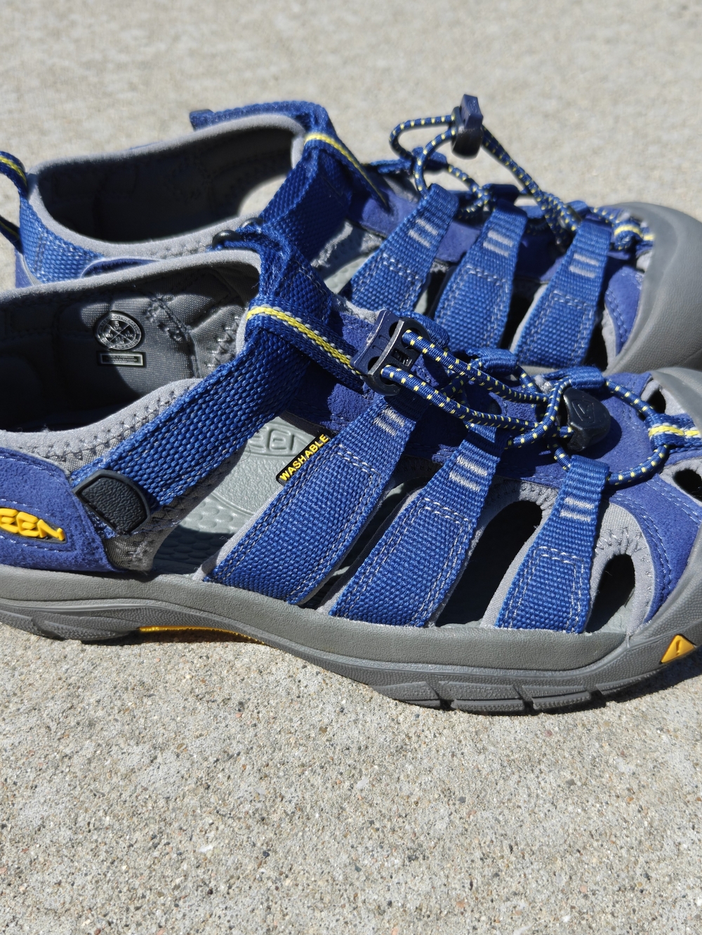 KEEN Kids Size 5 Newport H2 Blue Grey Washable Outdoor Hiking Water Sandals